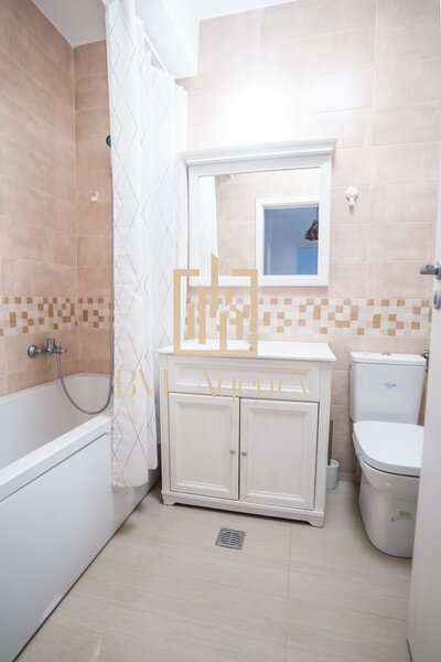 Mihai Bravu, Splaiul Unirii paratament 2 camere